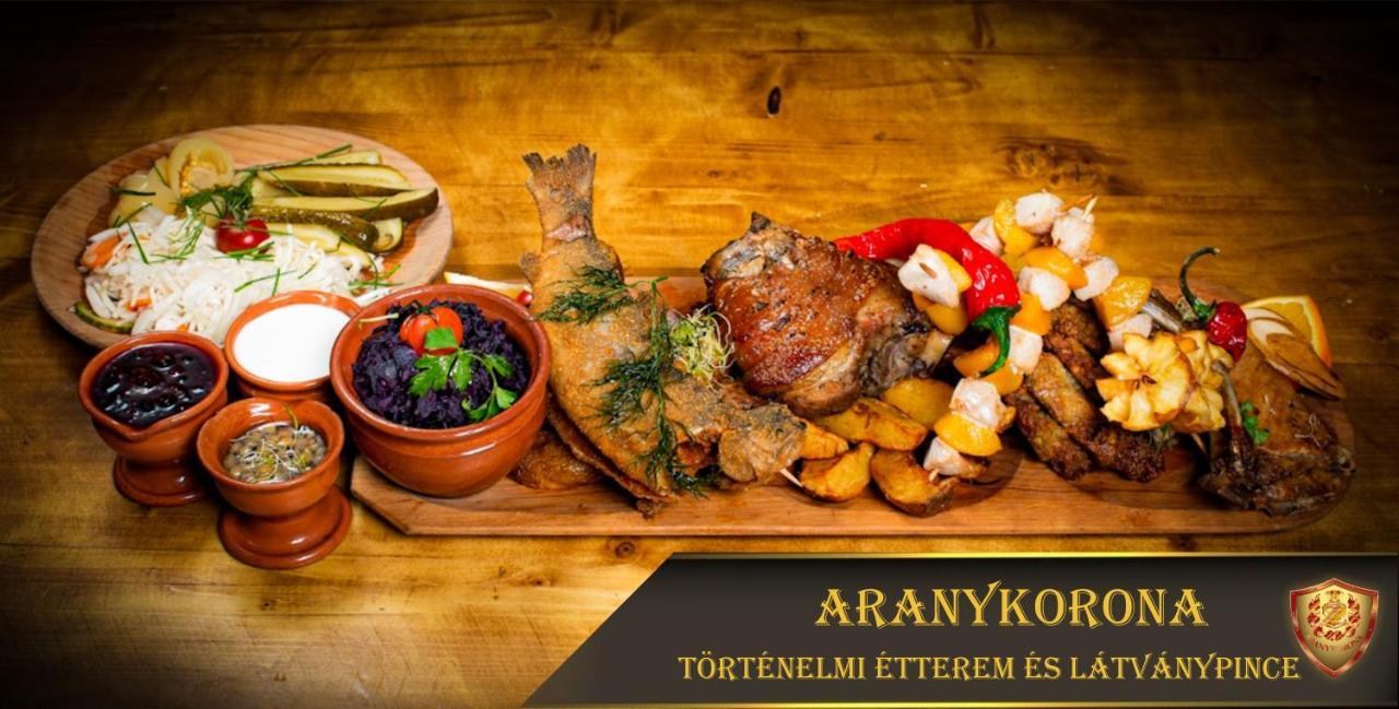 Aranykorona Hotel Miskolc Exterior foto