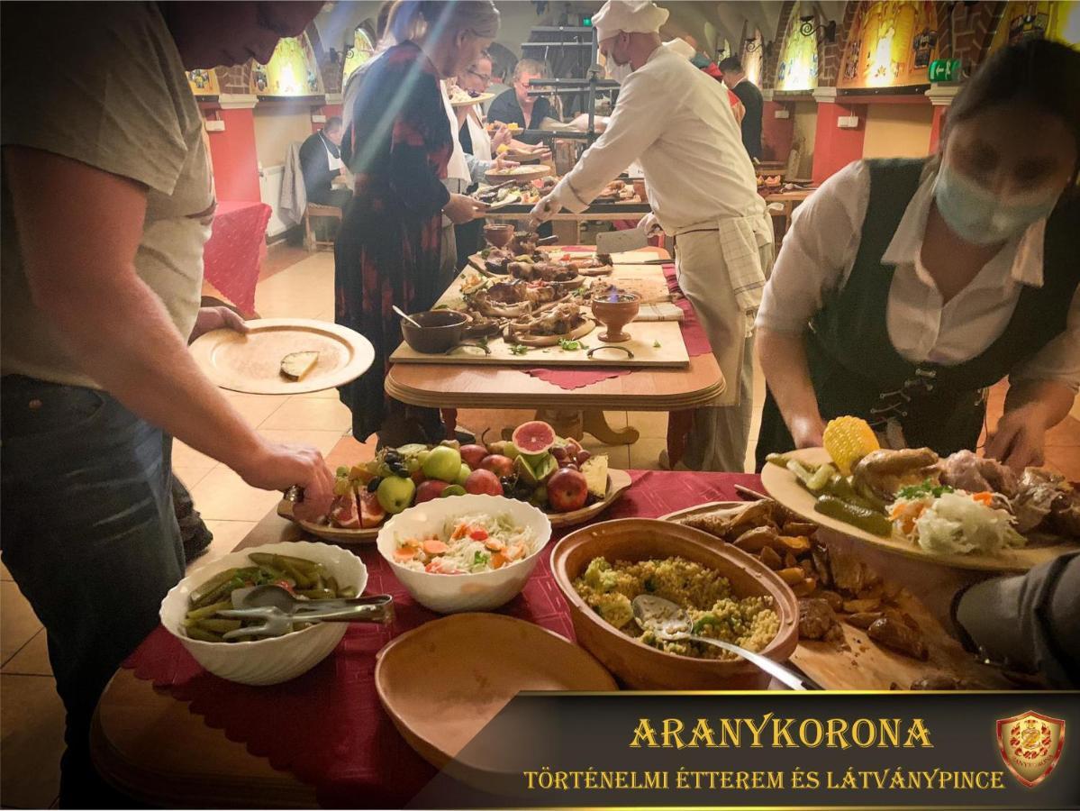 Aranykorona Hotel Miskolc Exterior foto