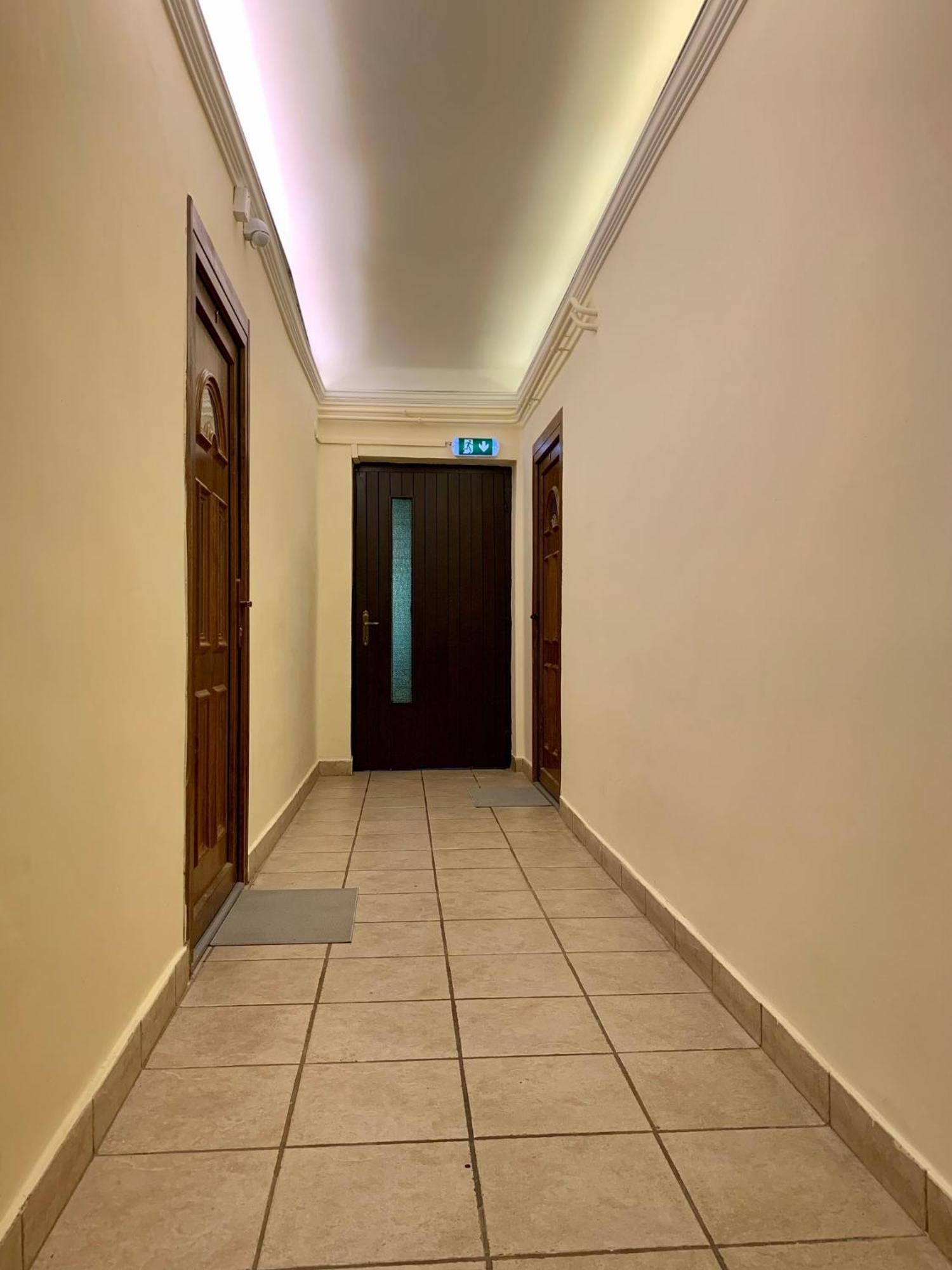 Aranykorona Hotel Miskolc Exterior foto