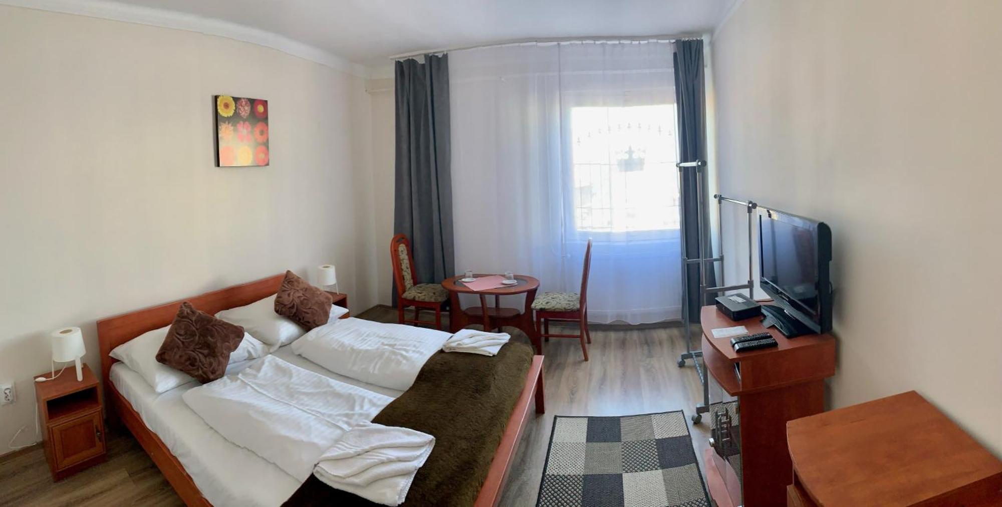 Aranykorona Hotel Miskolc Exterior foto